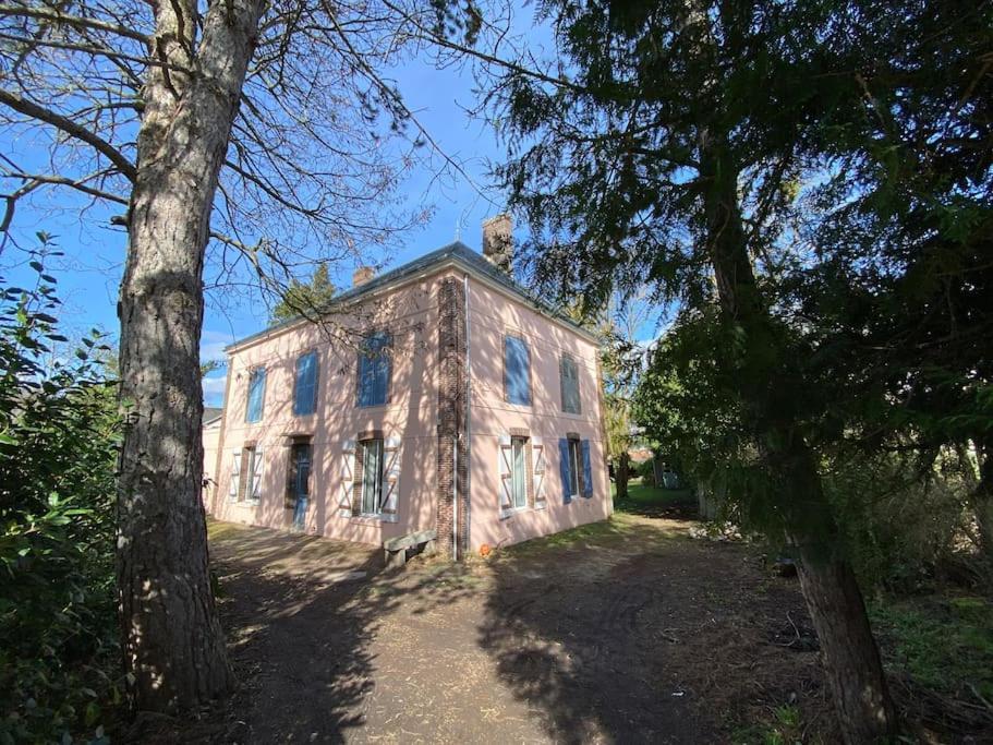 Maison Leocha Sablons-sur-Huisne Exterior foto